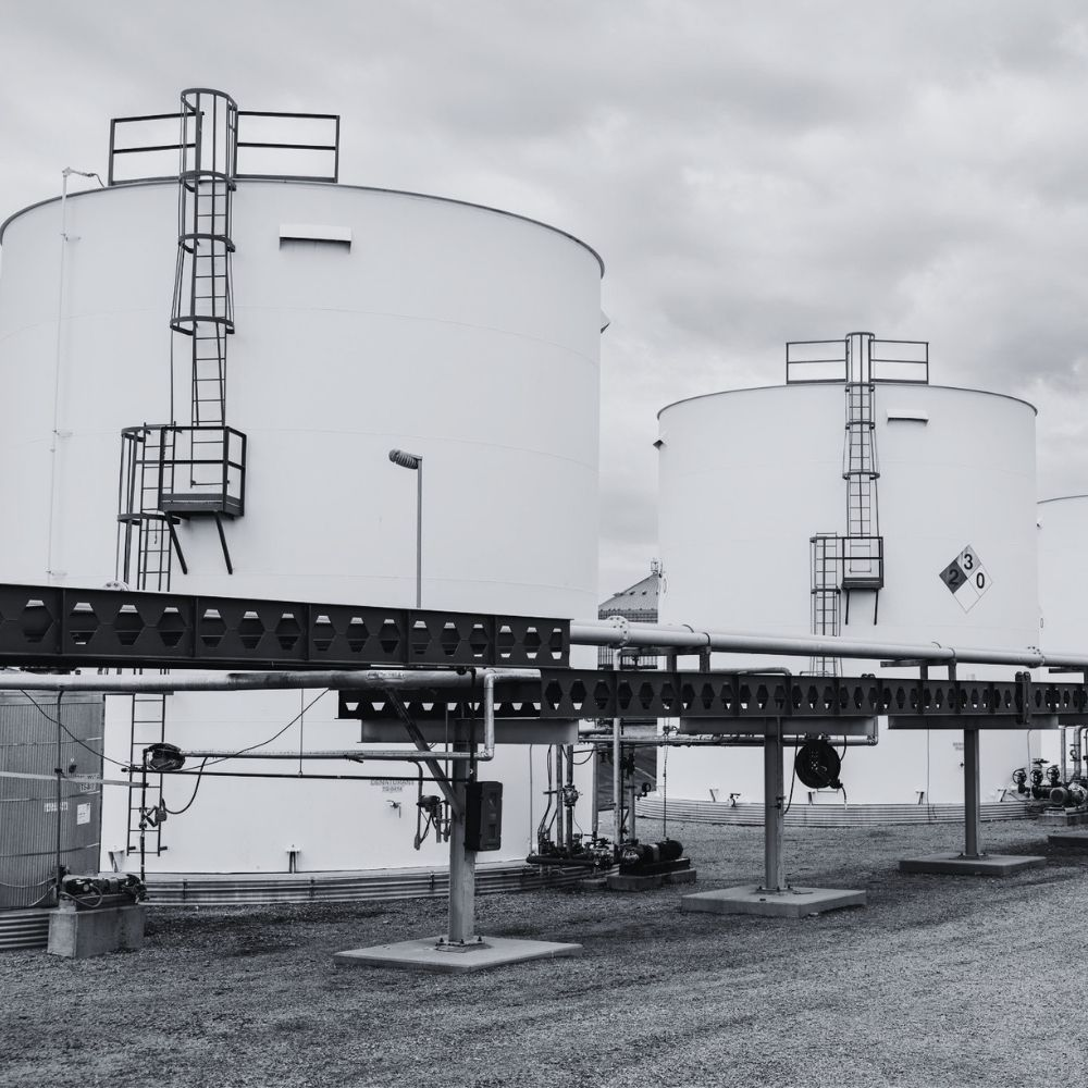 Industrial tank gauging systems and tank monitoring